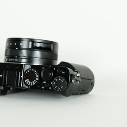 Panasonic LUMIX DC-LX100M2 Panasonic LUMIX DC-LX100M2