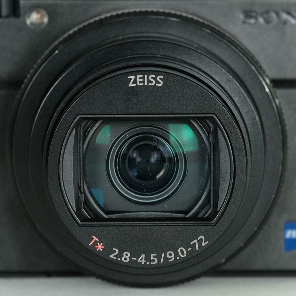 SONY Cyber-shot DSC-RX100M7