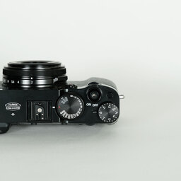 FUJIFILM X100V ブラック FUJIFILM X100V ブラック