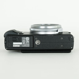 FUJIFILM X70 シルバー