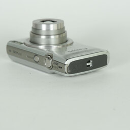 Canon IXY 200 シルバー