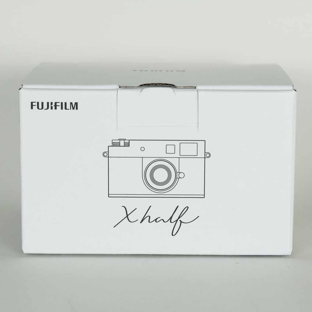 FUJIFILM X half X-HF1 シルバー 中古美品 おまけつき 中古】(フジフイルム) FUJIFILM X half (X-HF1) シルバー