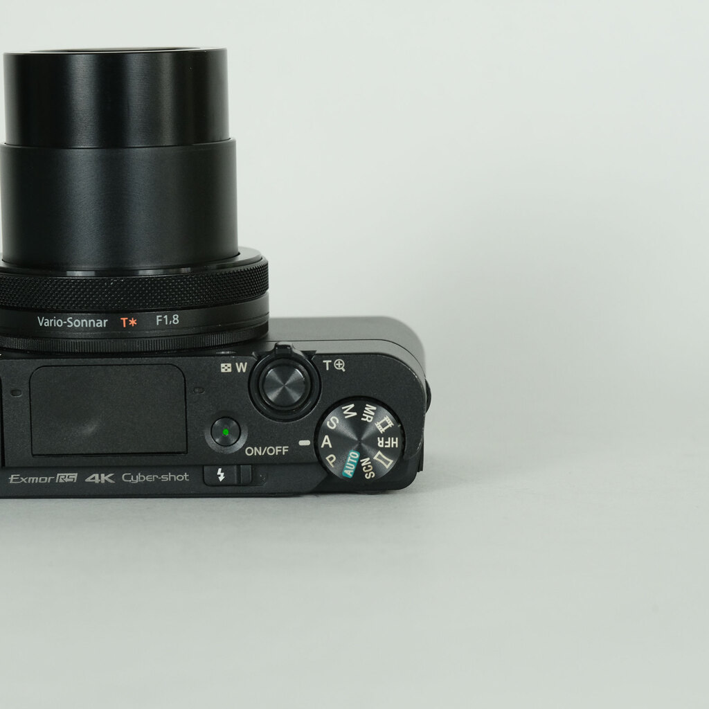 SONY Cyber-shot DSC-RX100M5