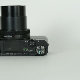 SONY Cyber-shot DSC-RX100M5