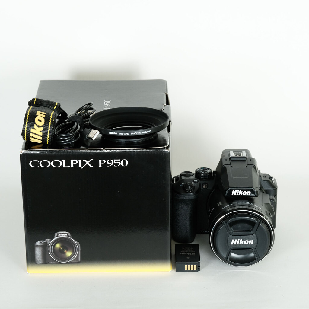 Nikon COOLPIX P950 Nikon COOLPIX P950