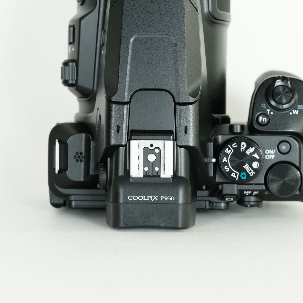 Nikon COOLPIX P950 Nikon COOLPIX P950