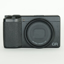 RICOH GR III