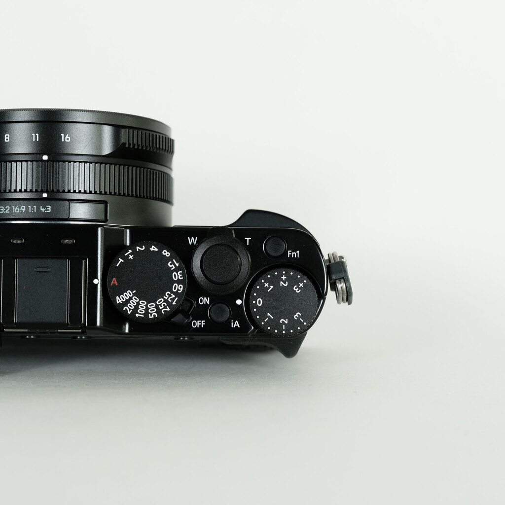 Panasonic LUMIX DC-LX100M2 Panasonic LUMIX DC-LX100M2