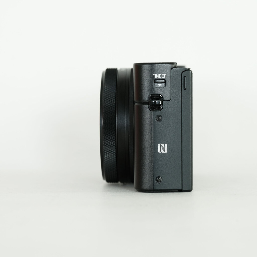 SONY Cyber-shot DSC-RX100M7G シューティンググリップキット SONY Cyber-shot DSC-RX100M7G シューティンググリップキット