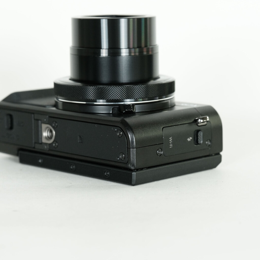 Canon PowerShot G7X Mark II