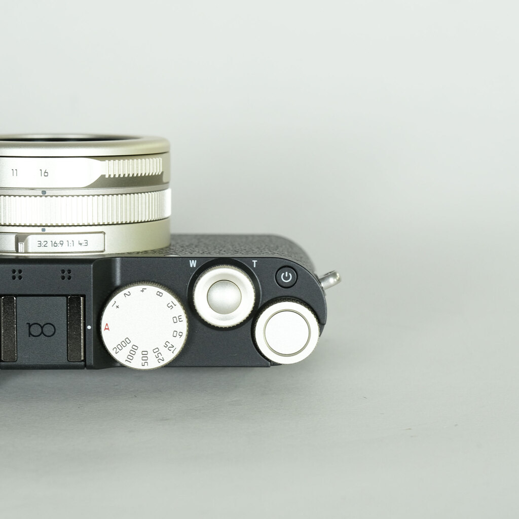 LEICA D-LUX8 100 YEARS OF LEICA [19197]