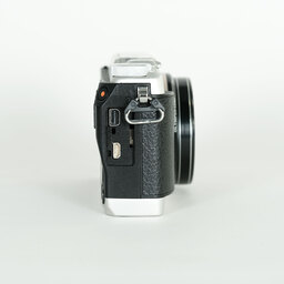 OLYMPUS STYLUS SH-1 SLV シルバー