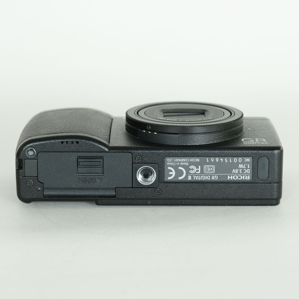 RICOH GR DIGITAL III RICOH GR DIGITAL III