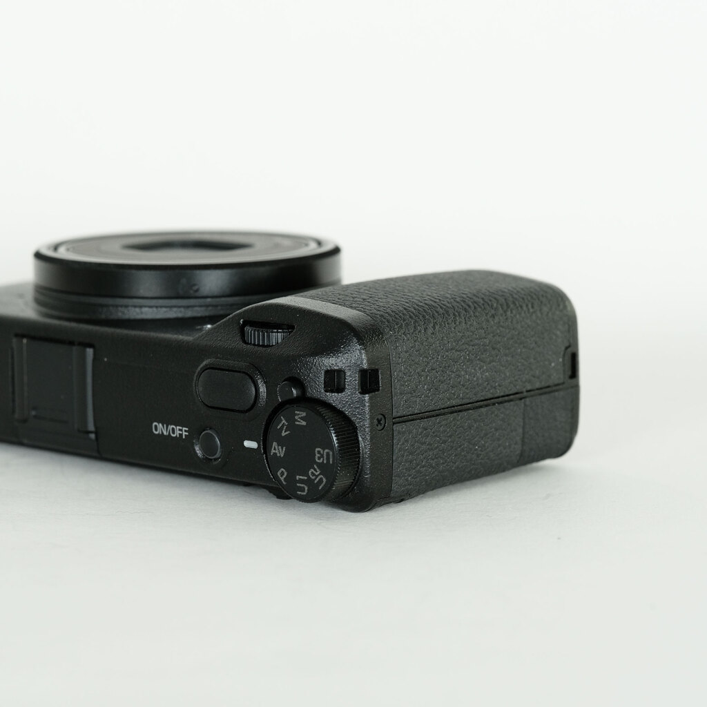 RICOH GR IIIx RICOH GR IIIx