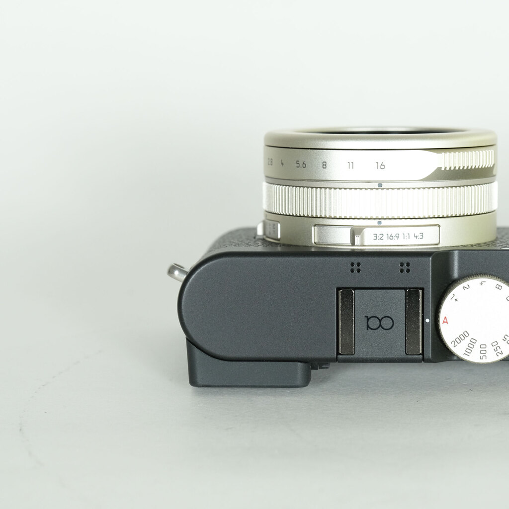 LEICA D-LUX8 100 YEARS OF LEICA [19197]