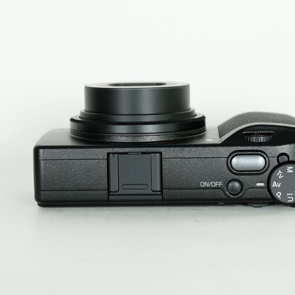 【新品未使用】RICOH GR3 HDF ついにRICOH GR III HDFが抽選販売される模様。今さら買おうか