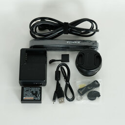 FUJIFILM X100F ブラック FUJIFILM X100F ブラック