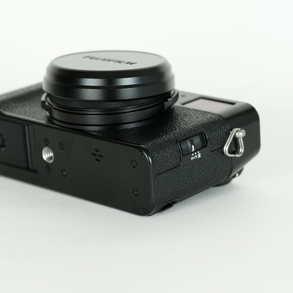 富士フイルム　FUJIFILM X100V ジャンク FUJIFILM X100V ブラックの出品 | ONE SCENE（ワンシーン）