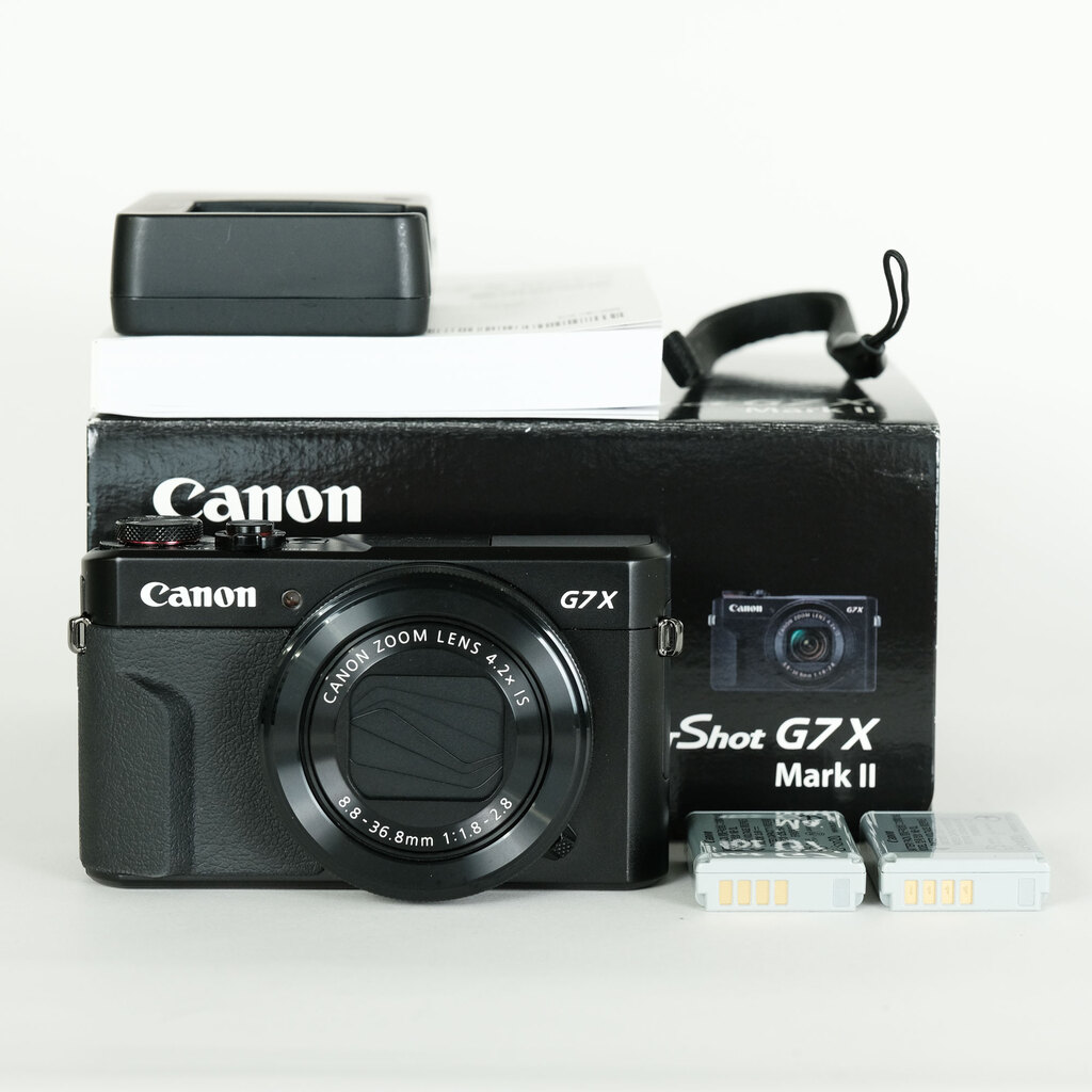 Canon PowerShot G7X Mark II Canon PowerShot G7X Mark II