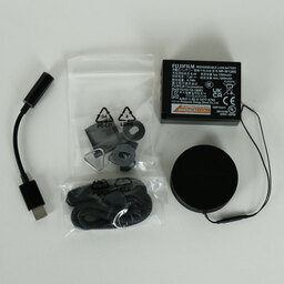 FUJIFILM X half X-HF1