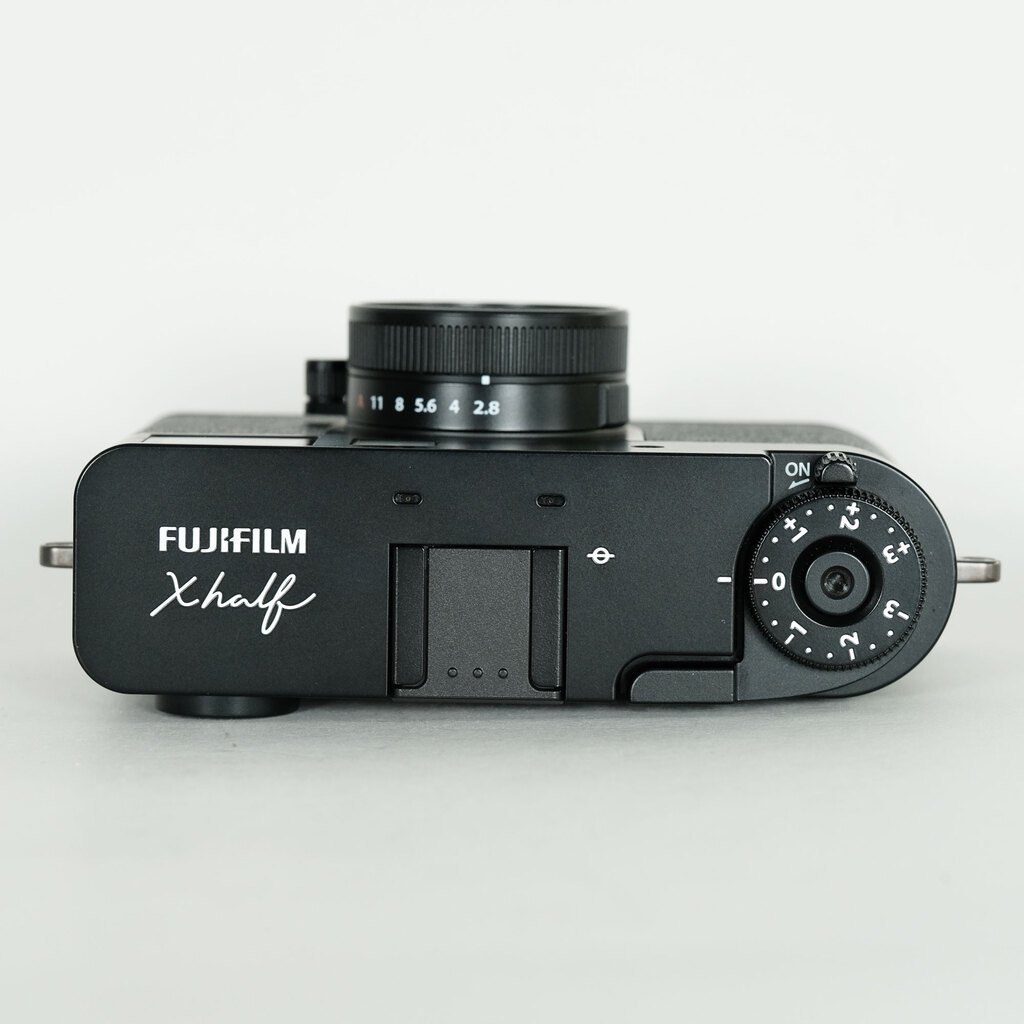 富士フィルム　デジタルカメラ　X-Half FX-1-S 富士フイルム「X half」レビュー！ フィルムの撮影体験を再現