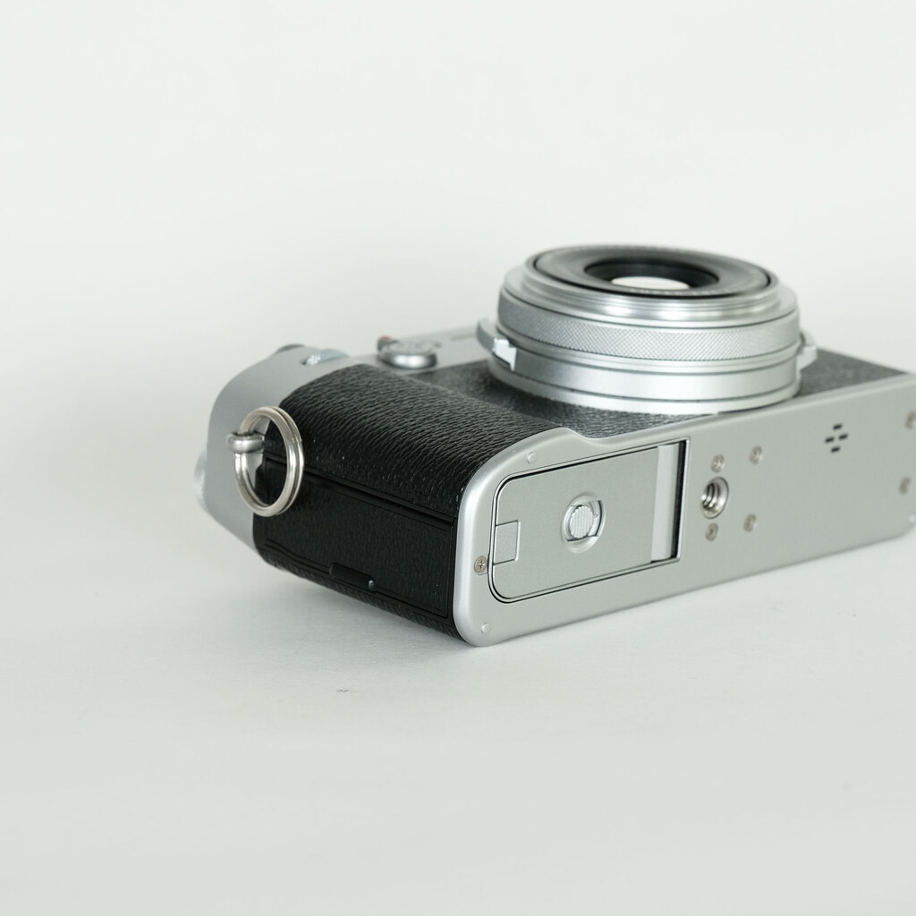 FUJIFILM X100V シルバー