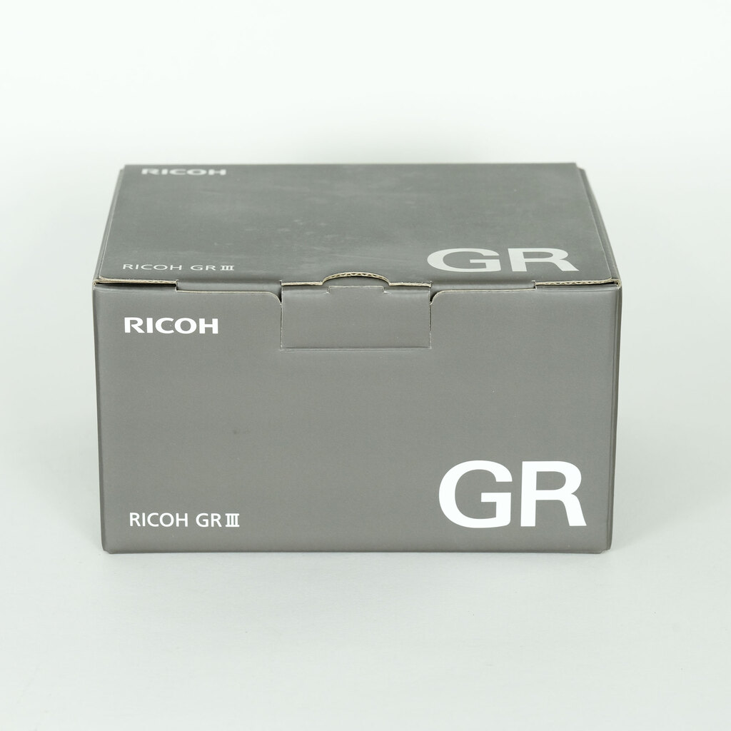 RICOH GR III