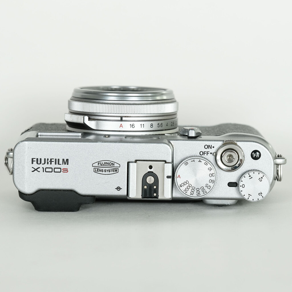 【美品】フジフィルム FUJIFILM X100S シルバー コンパクトカメラ FUJIFILM 中古 1年保証 美品 X100S シルバー : Premier Camera