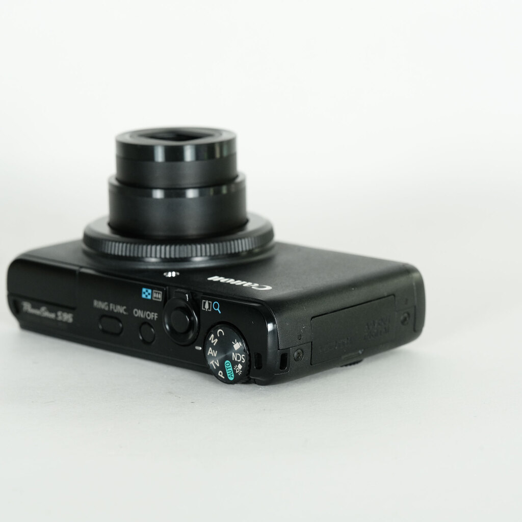 Canon PowerShot S95