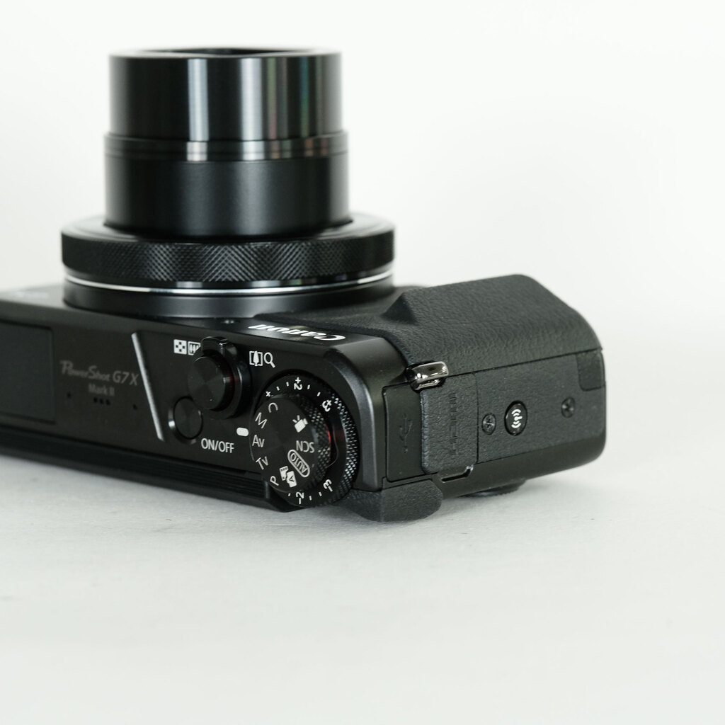 Canon PowerShot G7X Mark II