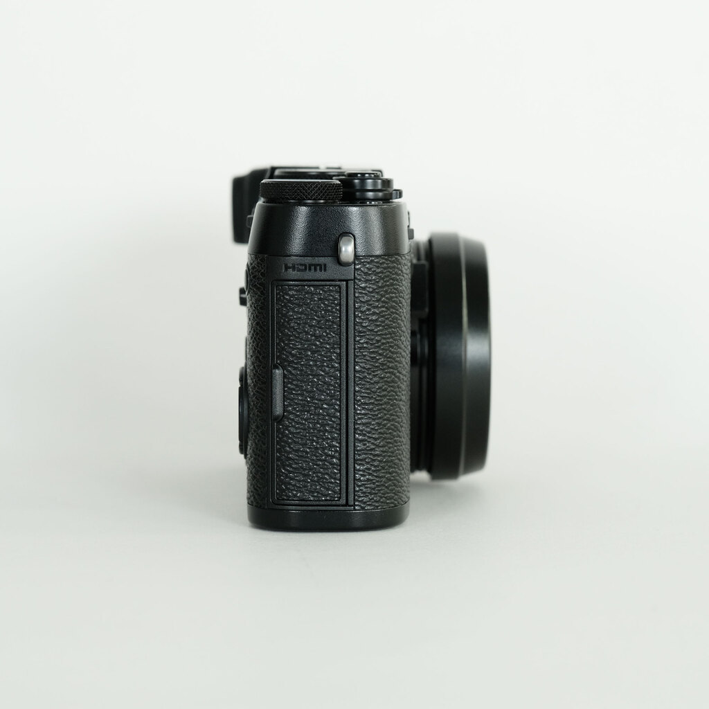 FUJIFILM X100F ブラック FUJIFILM X100F ブラック