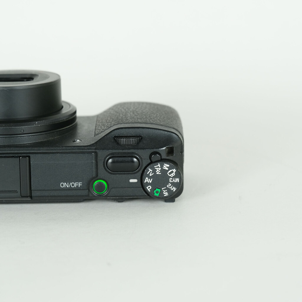 RICOH GR IIの出品 | ONE SCENE（ワンシーン）