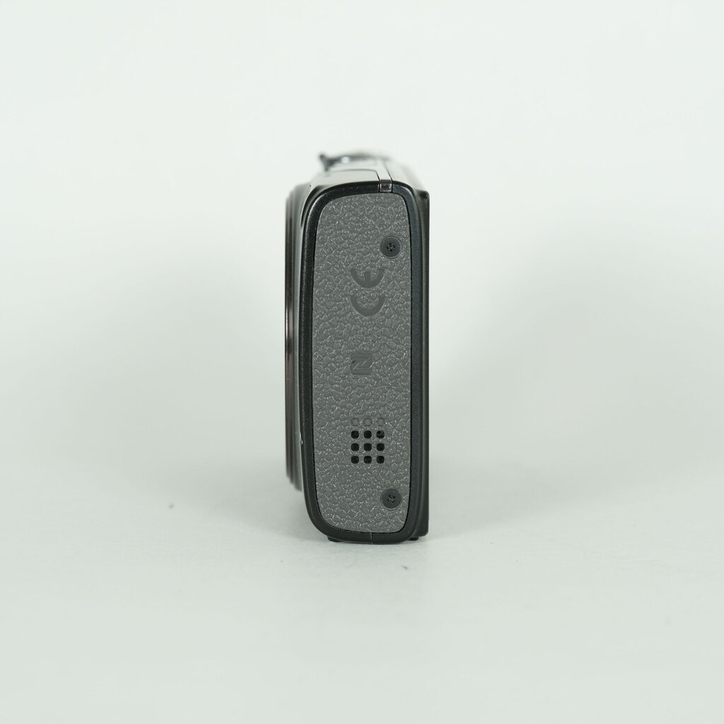 Canon IXY 650 ブラック Canon IXY 650 ブラック