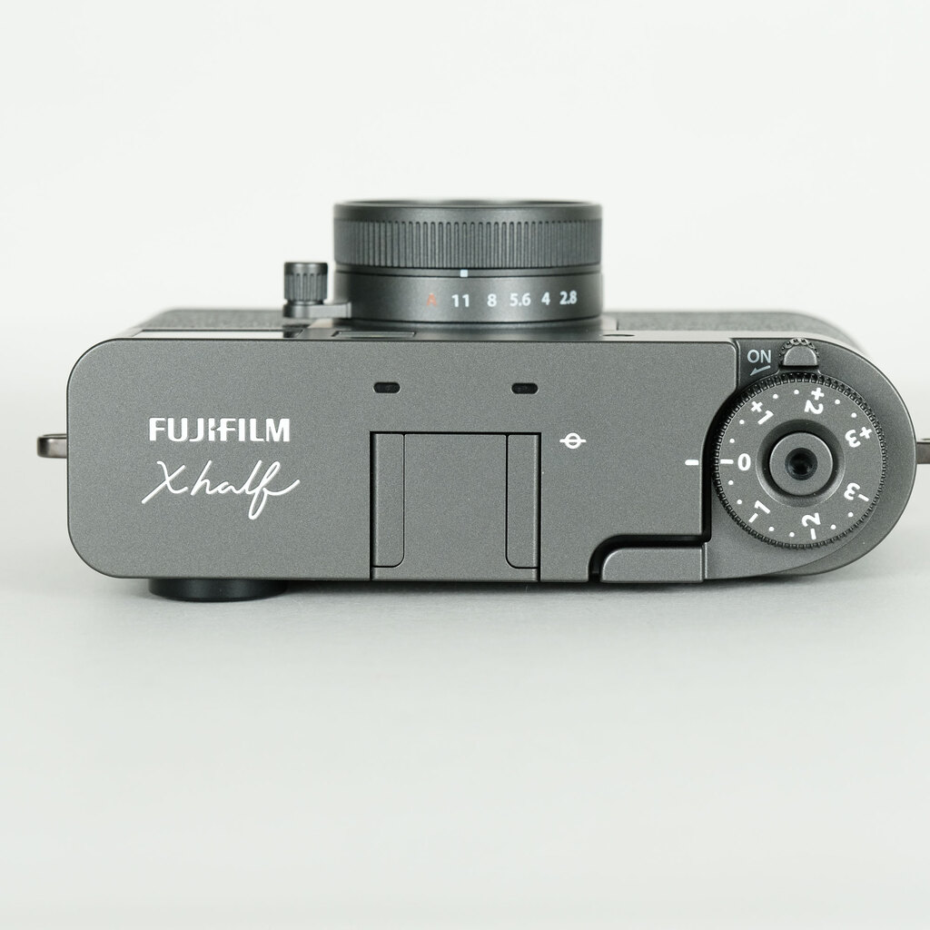 FUJIFILM 富士フィルム　X half （X-HF1） コンパクトデジタルカメラ「X half（エックスハーフ）（製品名