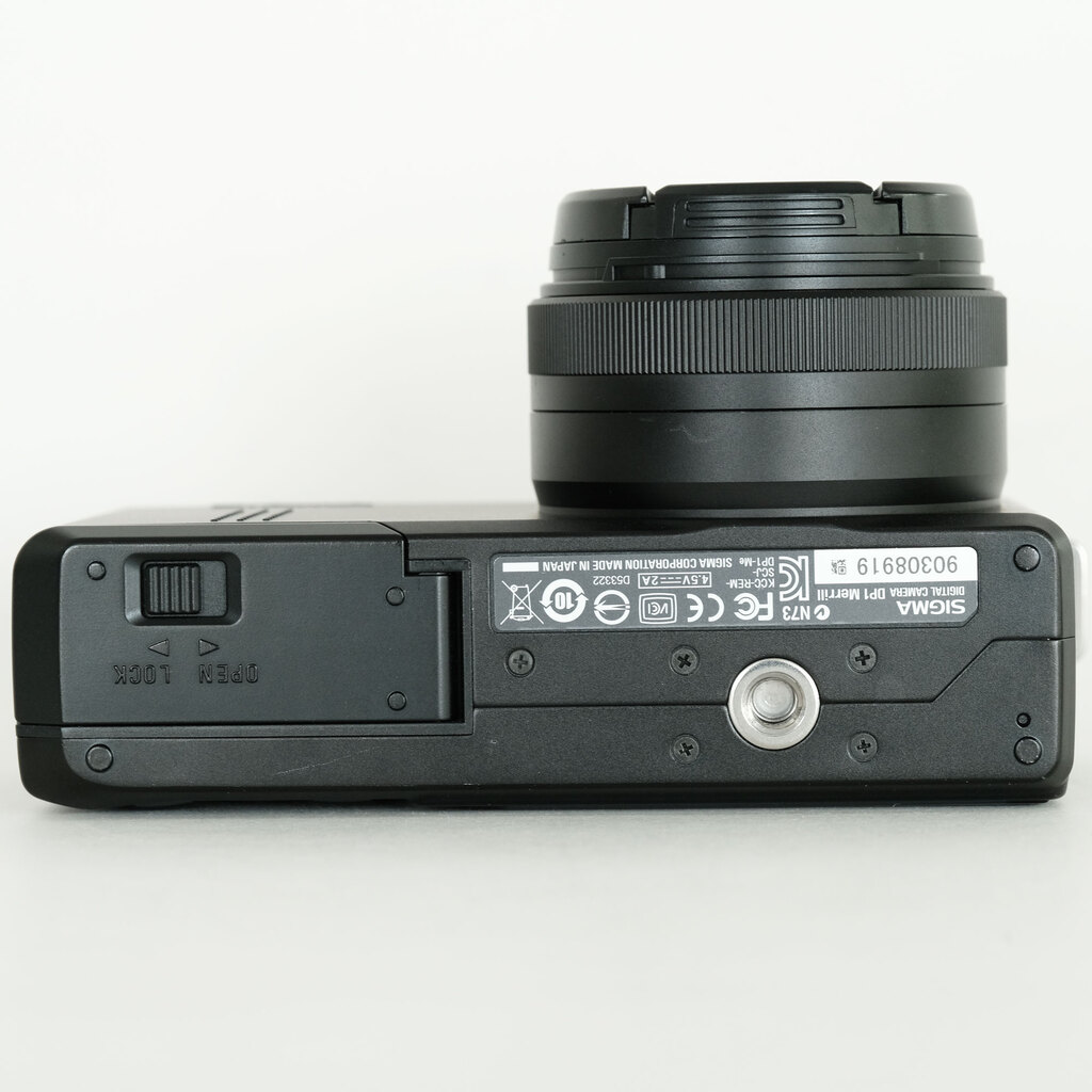 SIGMA DP1 Merrillの出品 | ONE SCENE（ワンシーン）