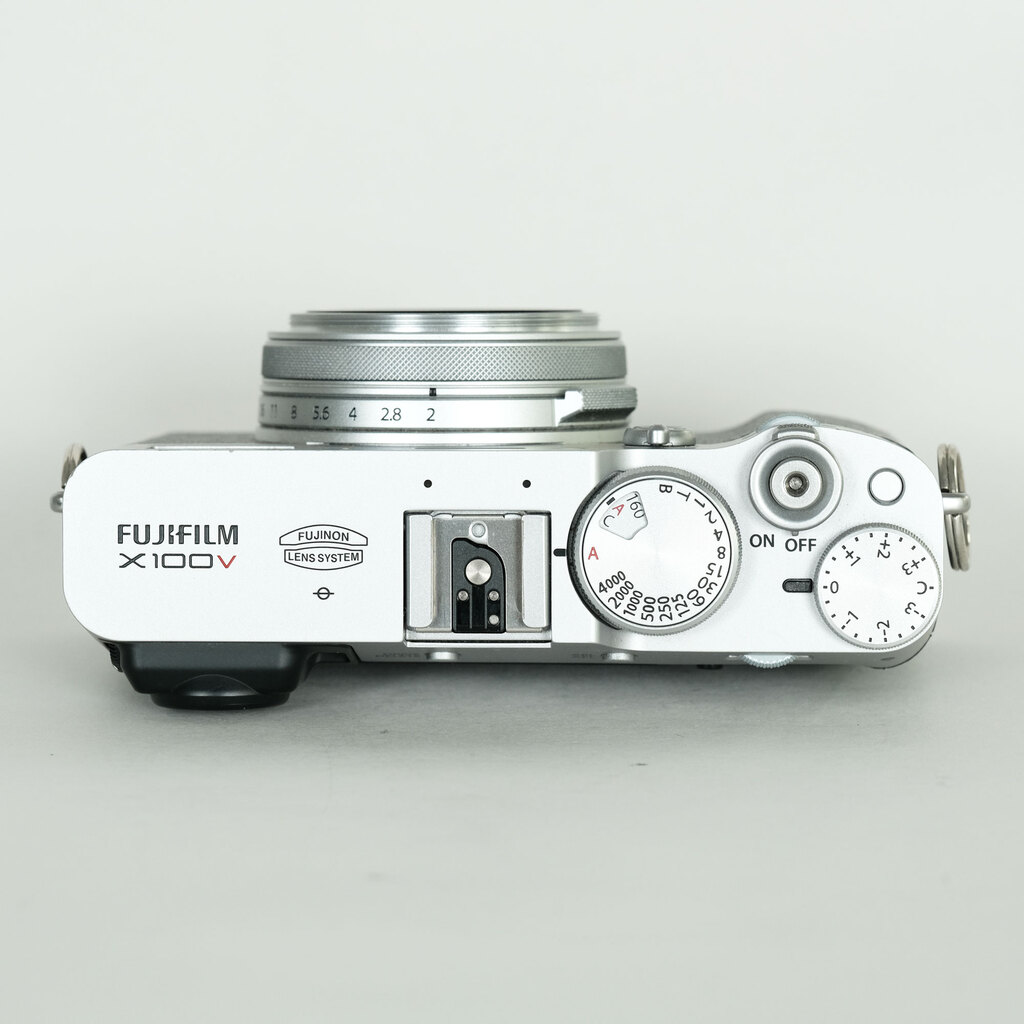 FUJIFILM X100V シルバー