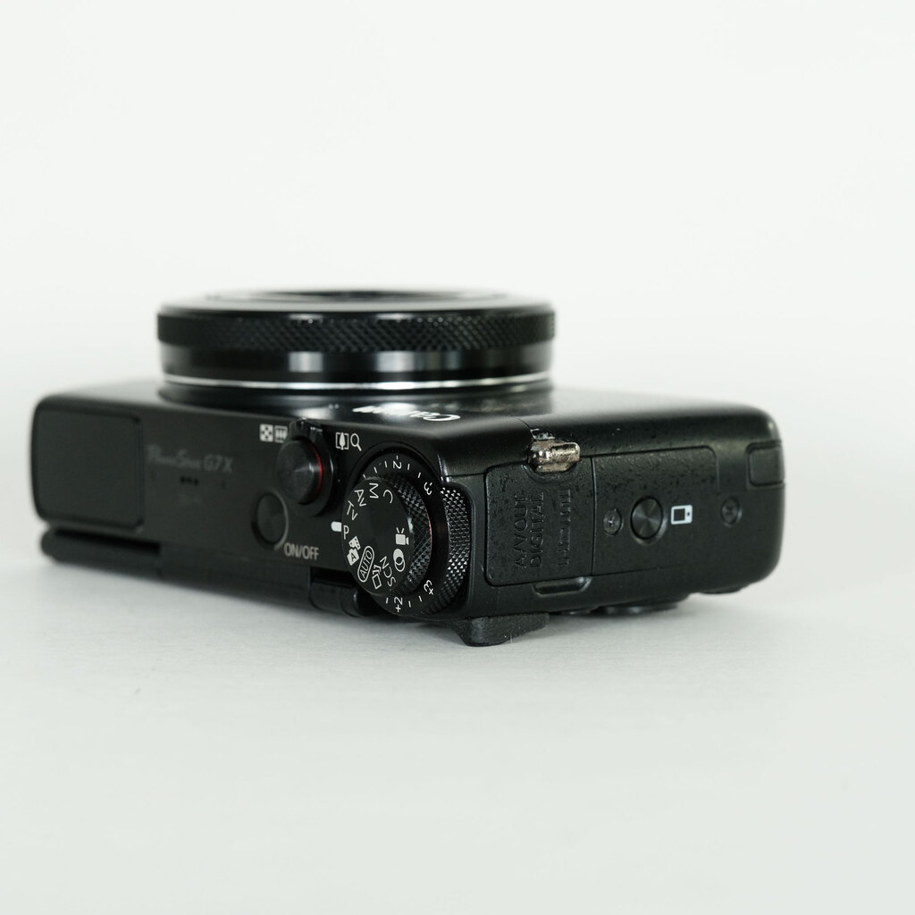 じ*こ様 Canon G7 X コンパクトデジタルカメラ　ジャンク品！ Canon PowerShot G7Xの出品 | ONE SCENE（ワンシーン）