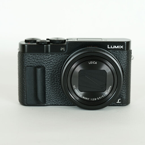 Panasonic LUMIX DMC-TX1 Panasonic LUMIX DMC-TX1