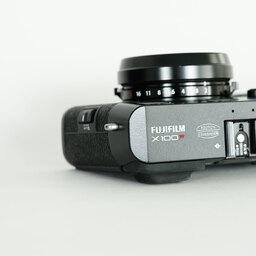 FUJIFILM X100F ブラック FUJIFILM X100F ブラック