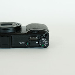 RICOH GR DIGITAL IV RICOH GR DIGITAL IV