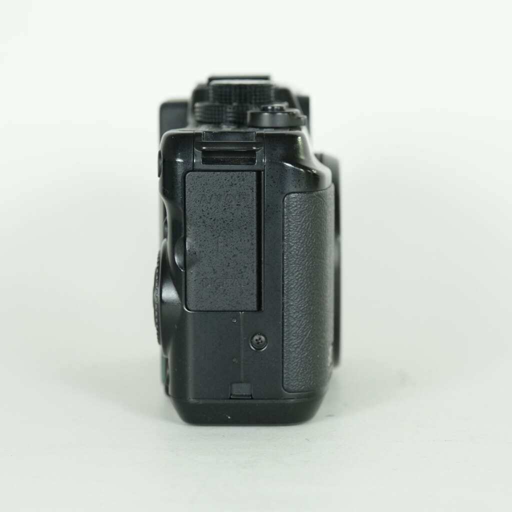 Canon PowerShot G10の出品 | ONE SCENE（ワンシーン）