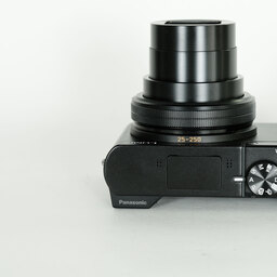 Panasonic LUMIX DMC-TX1