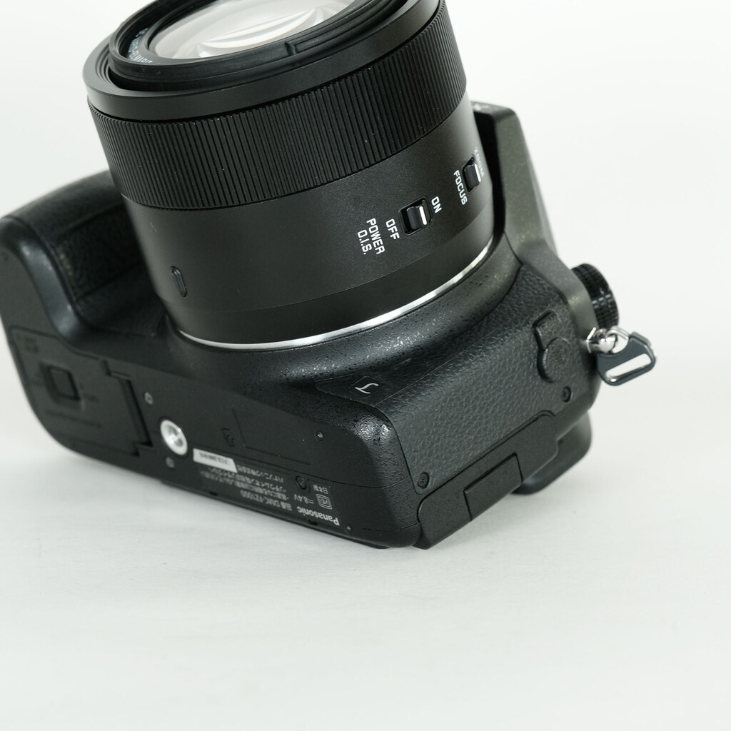 Panasonic LUMIX DMC-FZ1000 Panasonic LUMIX DMC-FZ1000