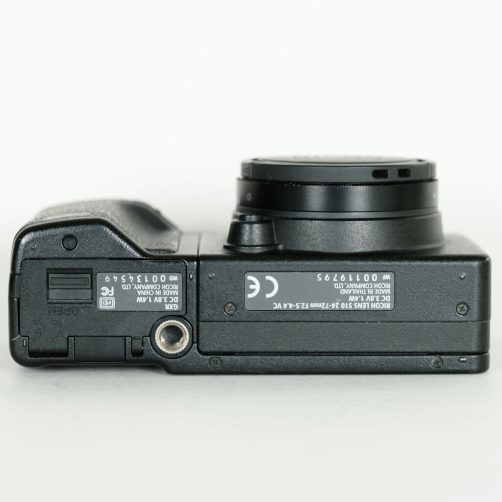 RICOH デジタルカメラ GXR+S10KIT 24-72mm 170540(中古品)