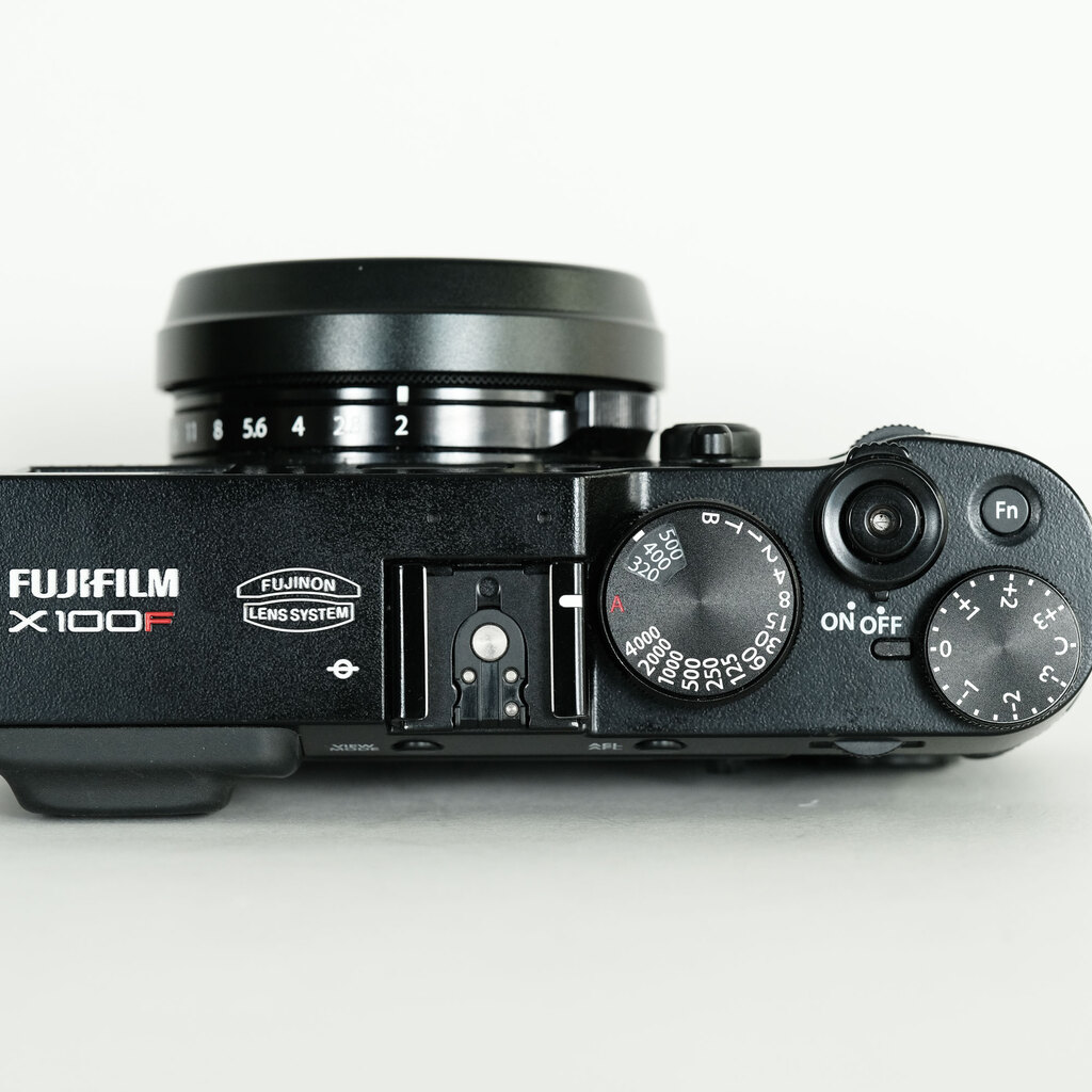 FUJIFILM X100F ブラック FUJIFILM X100F ブラック