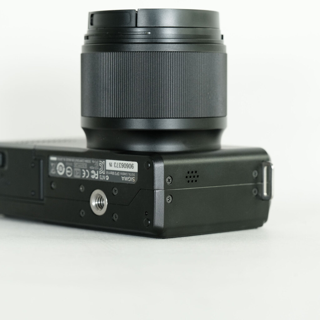 SIGMA DP3 Merrill   保証付き シグマ SIGMA DP3 Merrill ブラック 美品 中望遠ハイエンド