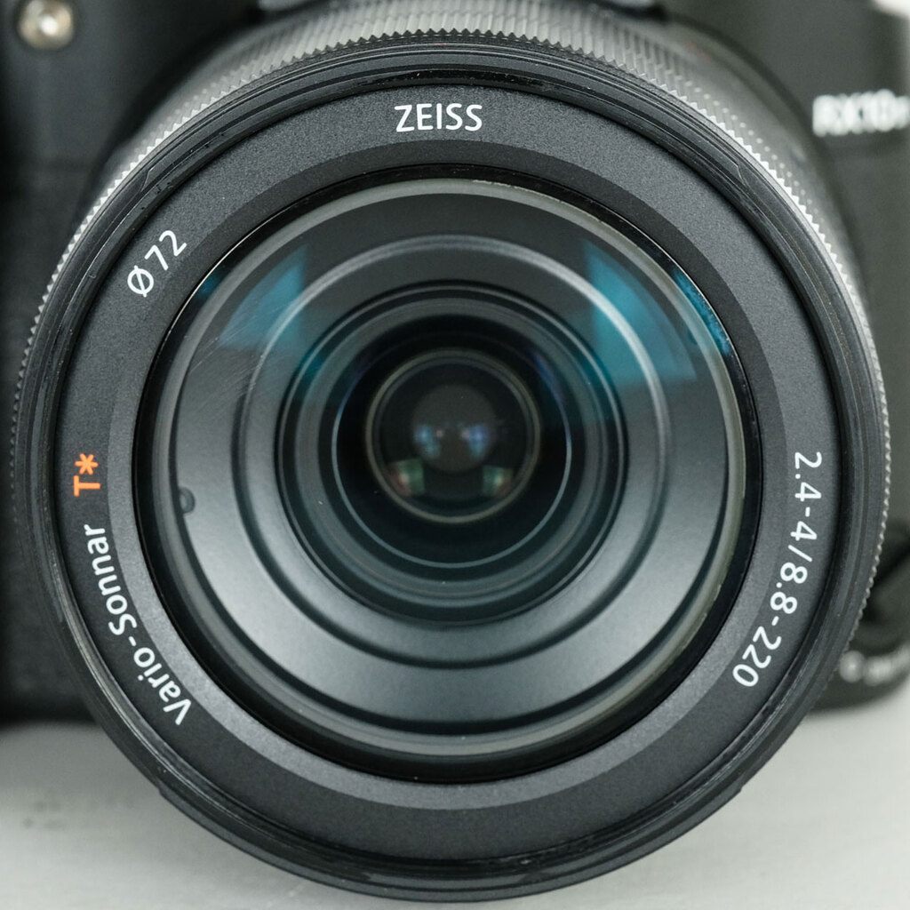 SONY Cyber-shot DSC-RX10M4 SONY Cyber-shot DSC-RX10M4