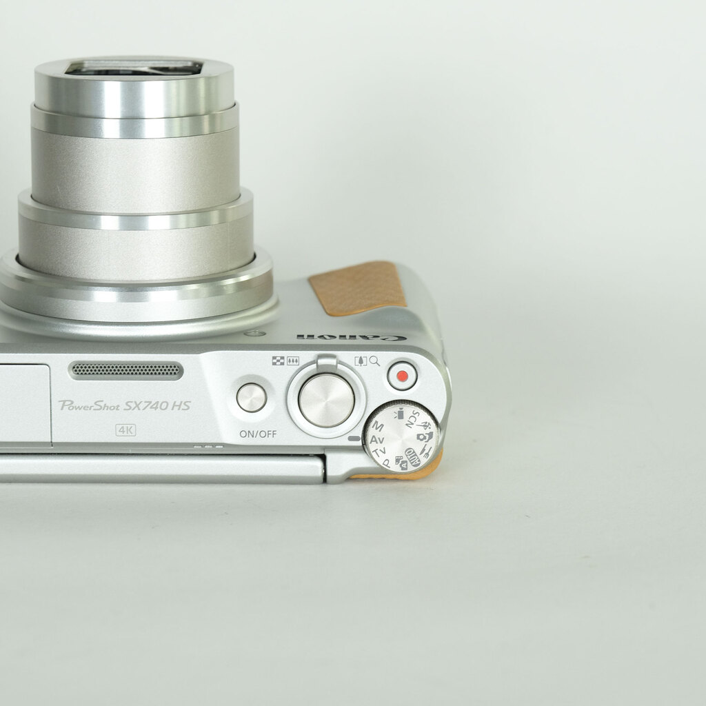 Canon PowerShot SX740 HS シルバー Canon PowerShot SX740 HS シルバー
