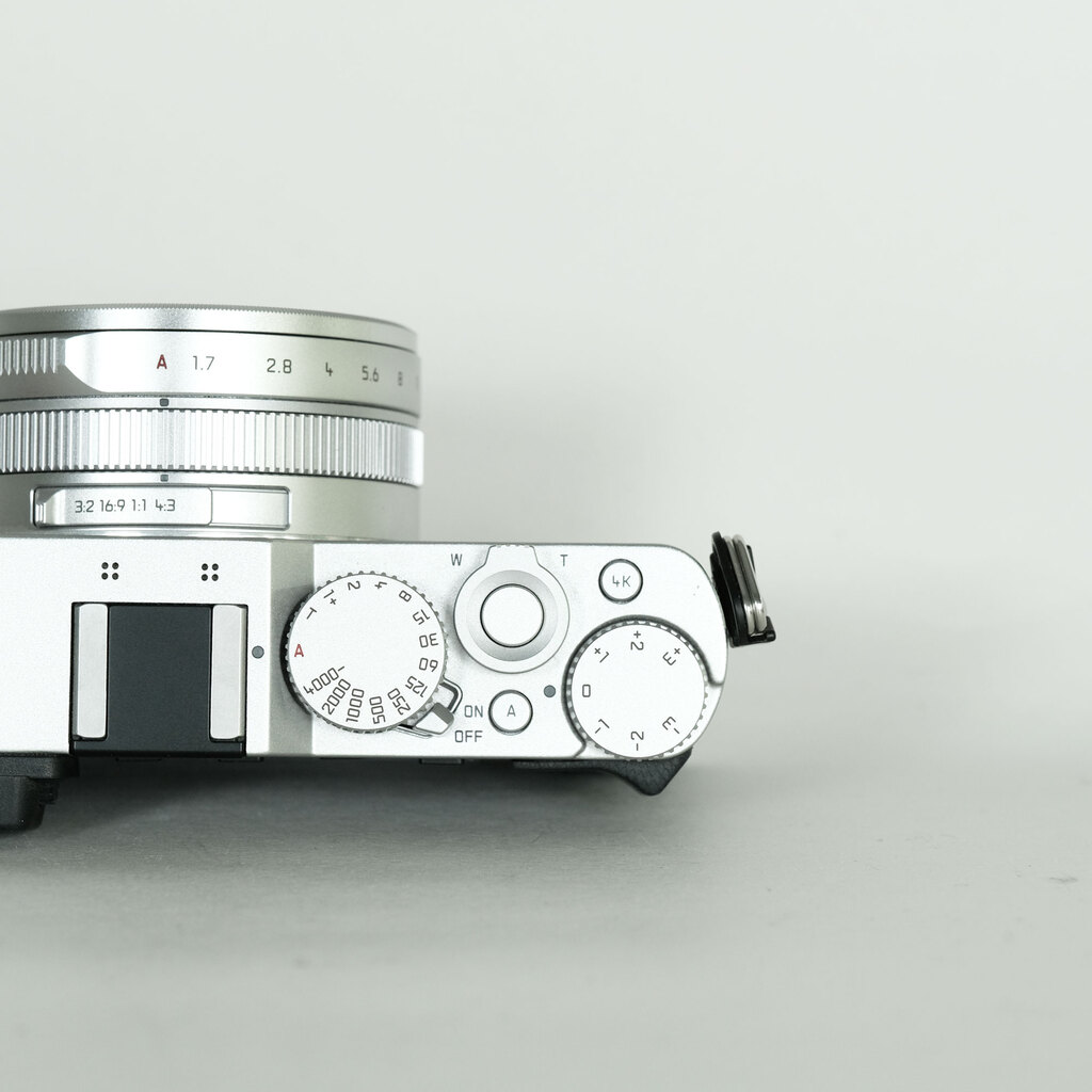 LEICA D-LUX7 シルバーの出品 | ONE SCENE（ワンシーン）