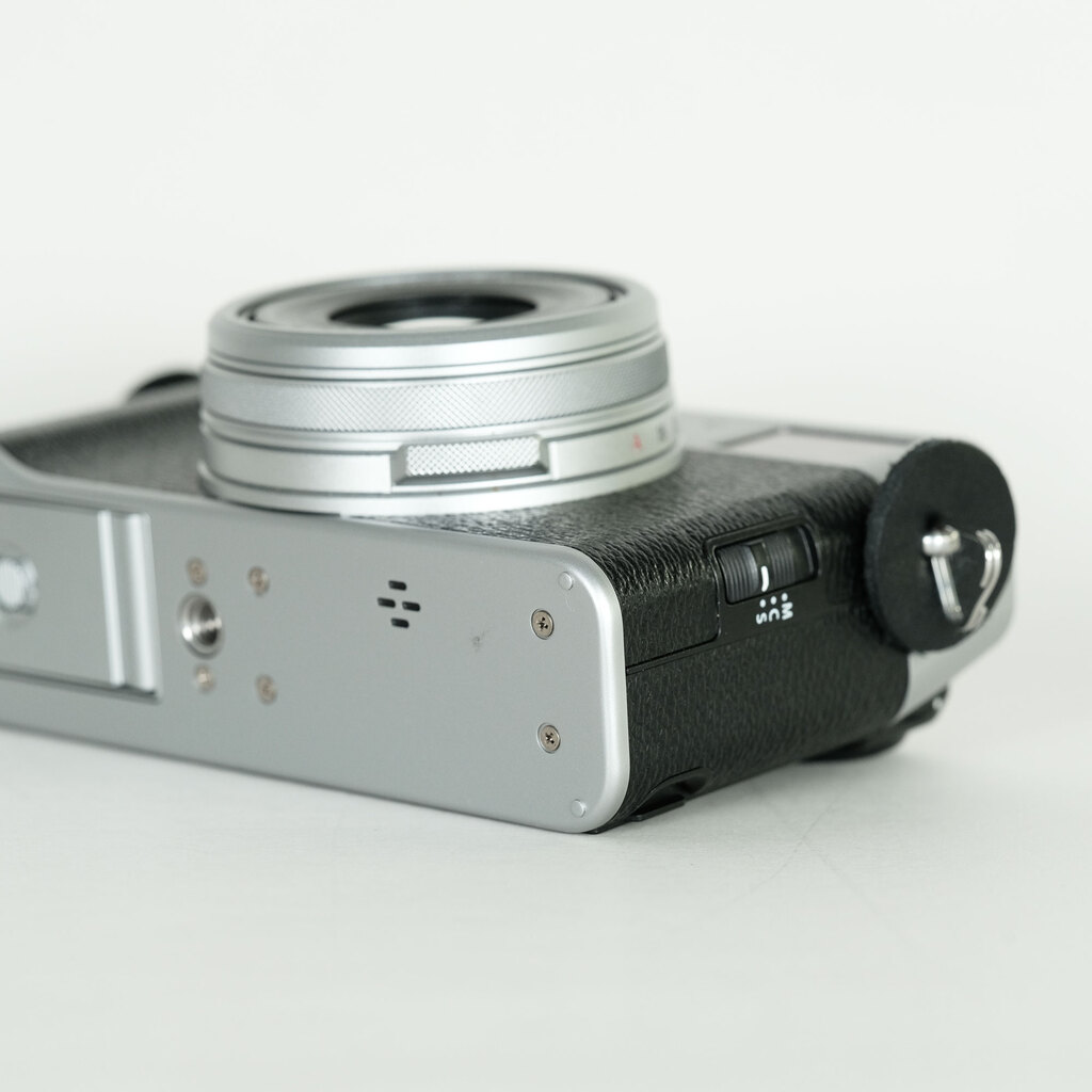 FUJIFILM X100V シルバー